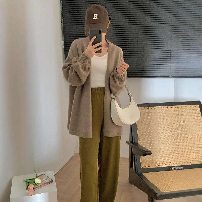 Retro Gentle Wind Sweater Jacket Women's Autumn and Winter New Lazy Design Loose Outer Knitted Cardigan Women