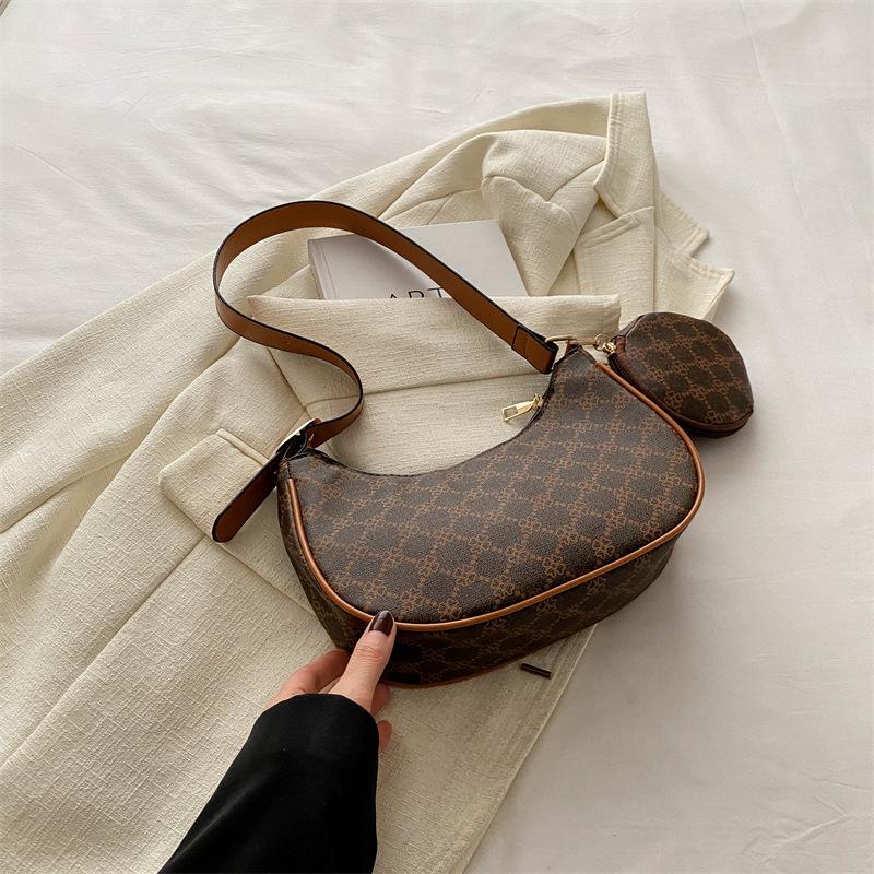 New Simple Shoulder Bag Casual Simple Casual Bag Women's Summer Commute Crescent Bag Messenger Bag