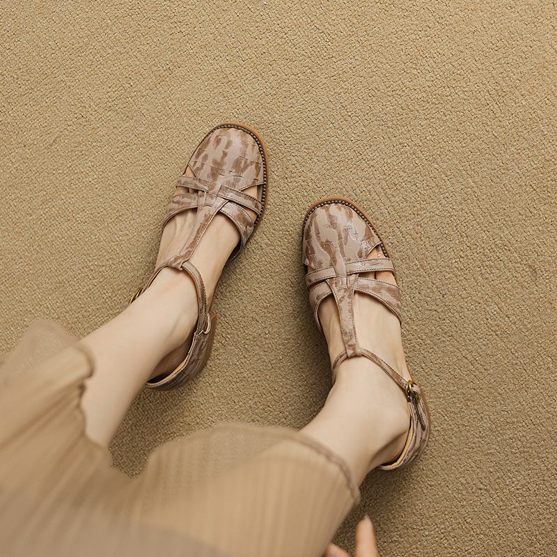 Krazing Pot Sheepskin Buckle Straps Round Toe Med Heels Autumn Summer Prints Leather Mary Janes Women Pumps