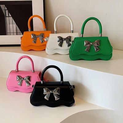 Γυναικείες τσάντες – Τσάντες με κοντά χερούλια