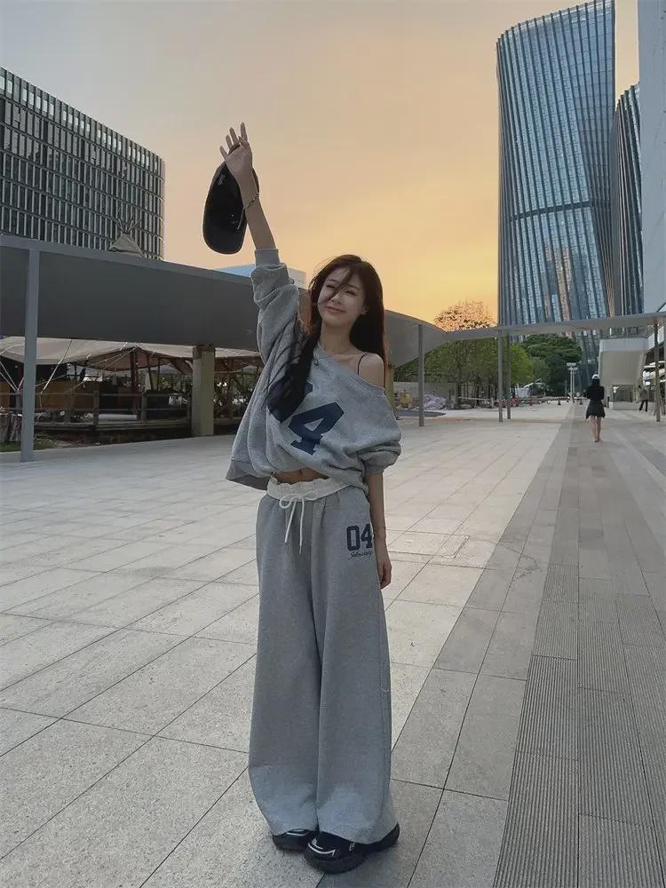 2024 Spring/Fall Women's Asymmetrical Shoulder Digital Print Sweatshirt & Loose Trousers Set