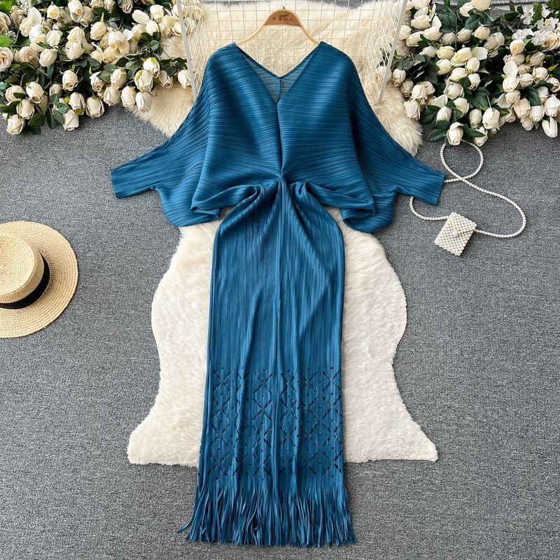 Fashion Style Fancy Loose Temperament Batwing Sleeve V Neck Dress Women's Waist-Tight Slim Looking Ruched Tassel Long Skirt