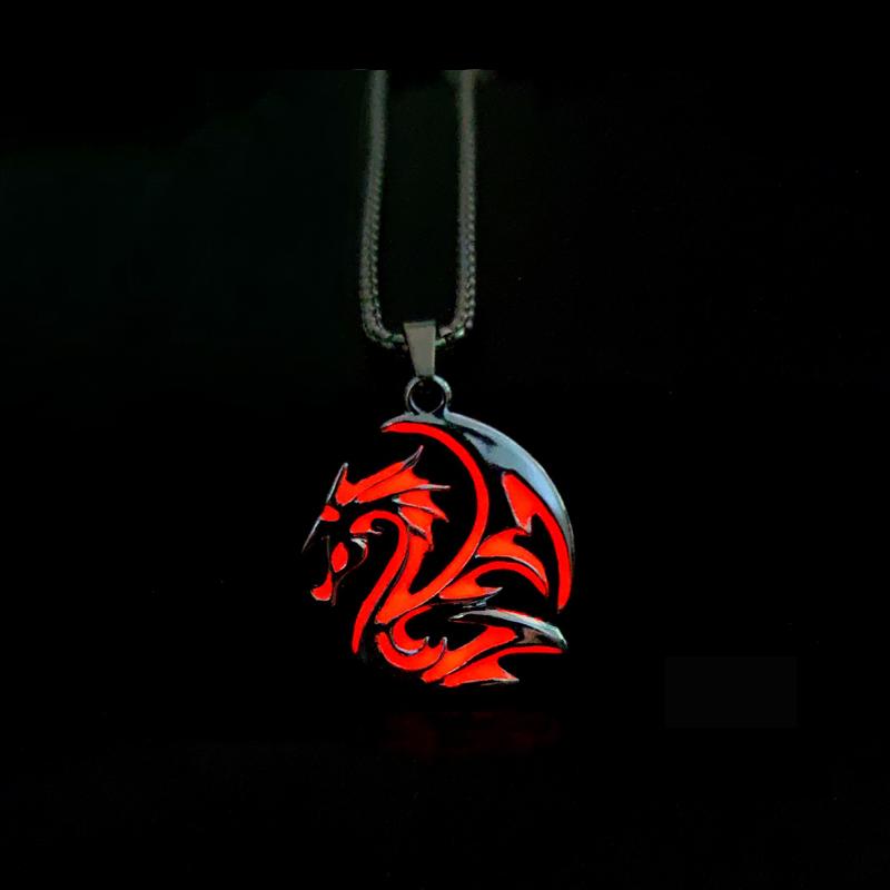 Collana Trendy Dominante da Uomo con Drago di Fiamma Luminoso Ciondolo Drago Collane Gioielli Luminescenti al Buio