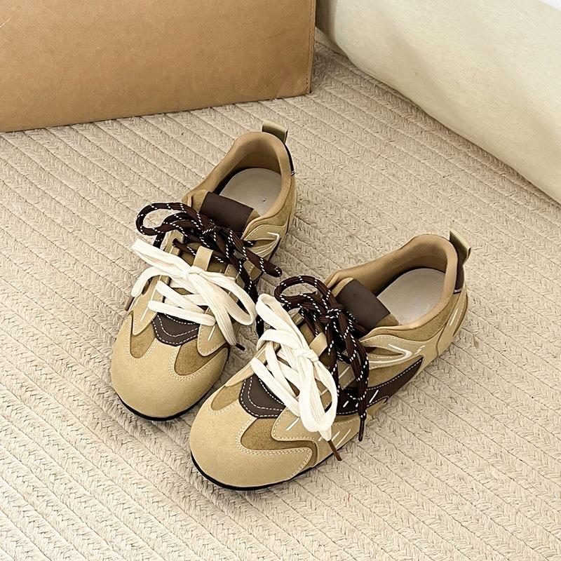 This year, it is popular to wear retro inner height-increasing moral training shoes for women's autumn new versatile platform casual sports Forrest G