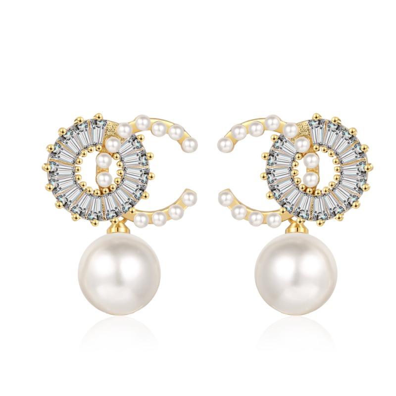 

Легкие роскошные двойные серьги с жемчугом C для женщин, серьги с нишевым дизайном, новые модные серьги