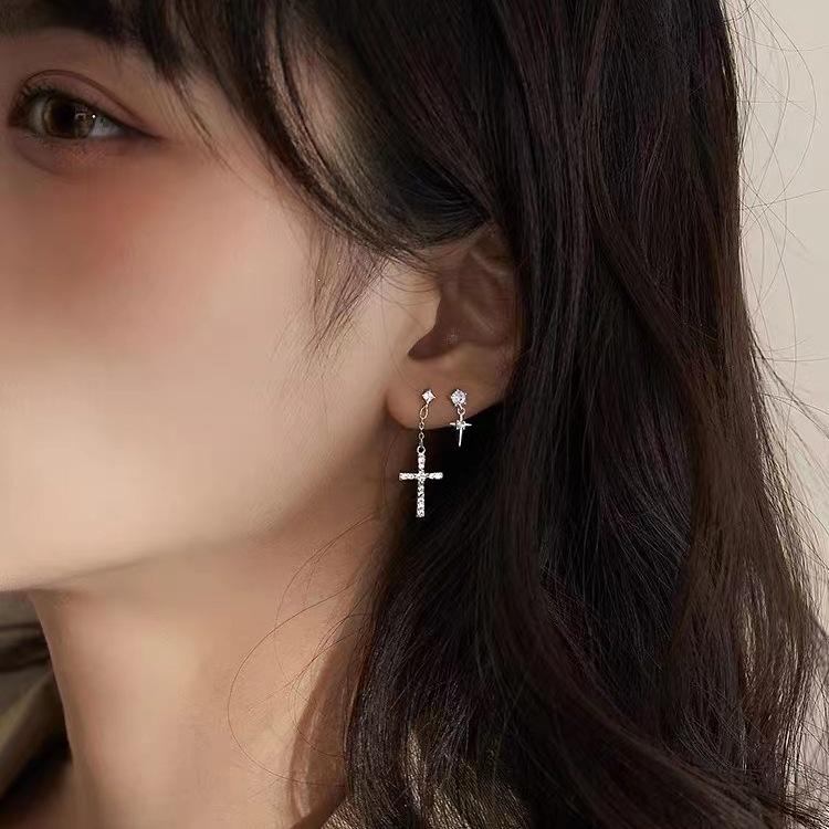 925 Sterling Silver Cross Diamond Stud Earrings for Women - High-End Cold Style