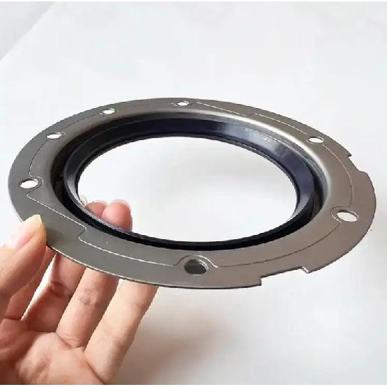 Crankshaft Oil Seal 100*124/157.8*15 Me011867 Bh3258e for Mitsubishi Engine 4D31t 6D31t 4D34T 6D34T 4D31 6D31 4D34 6D34 BH3258E