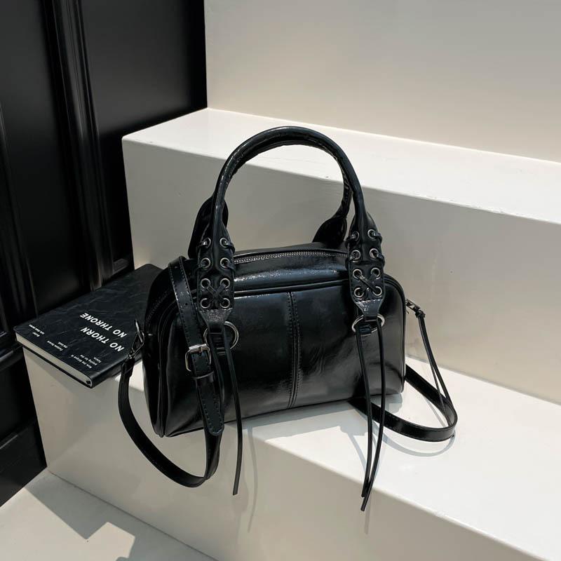 New retro handbag bag women's summer niche fashion commuter shoulder messenger bag