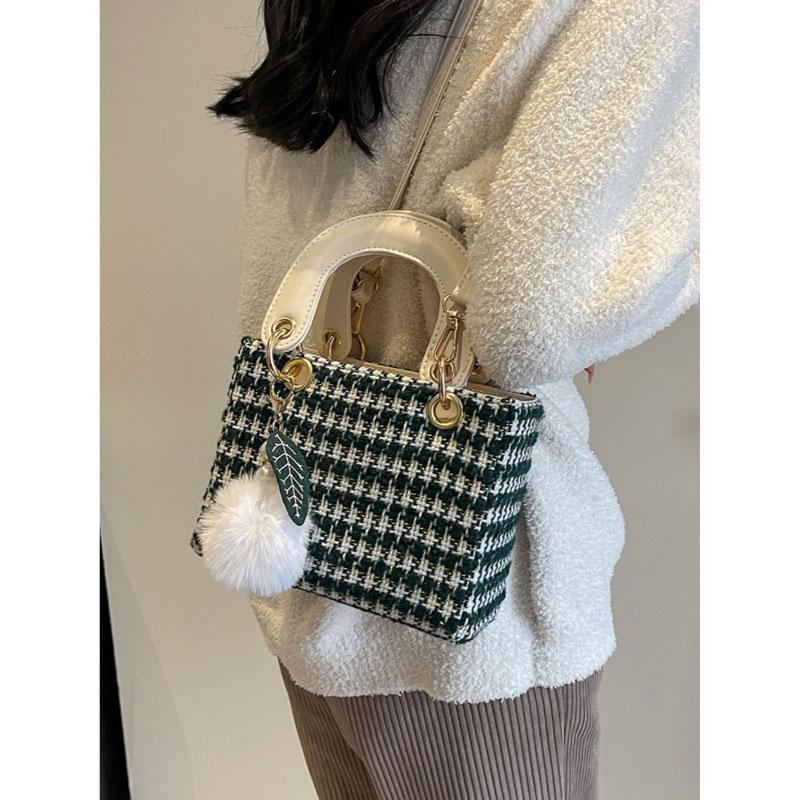 Autumn Winter Woolen Handbag Christmas Style Women  New Fashion Checkered Mini Square Bag Senior Sense Crossbody Pack
