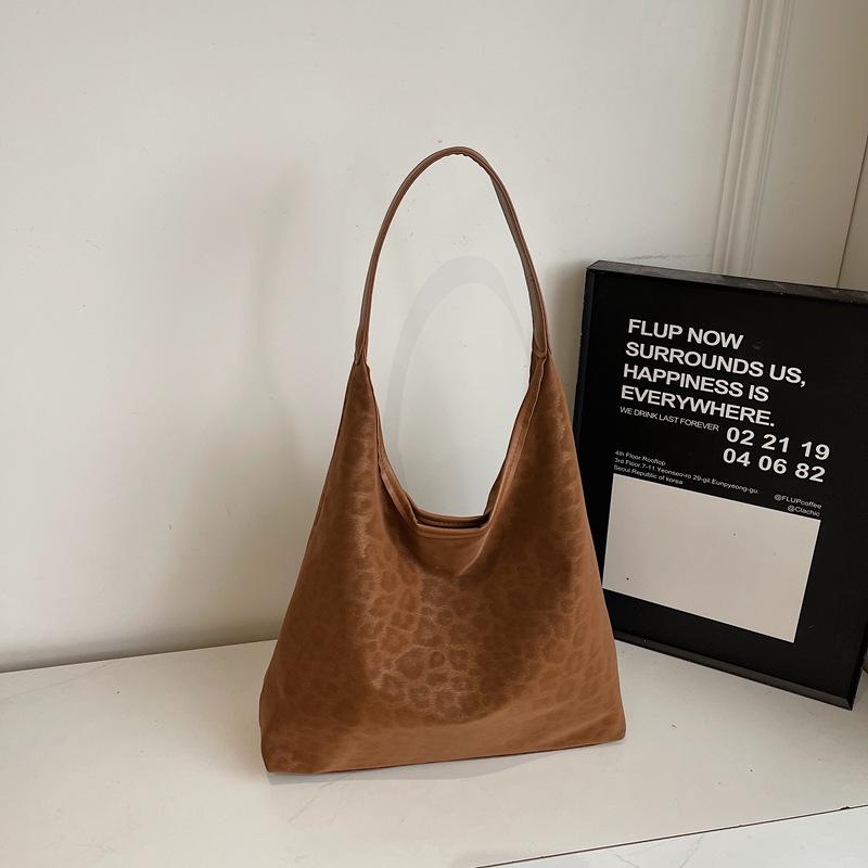 Retro, Niche, Simple, Fashionable, High-quality, Large-capacity Tote Bag, Women's Single-shoulder Bag