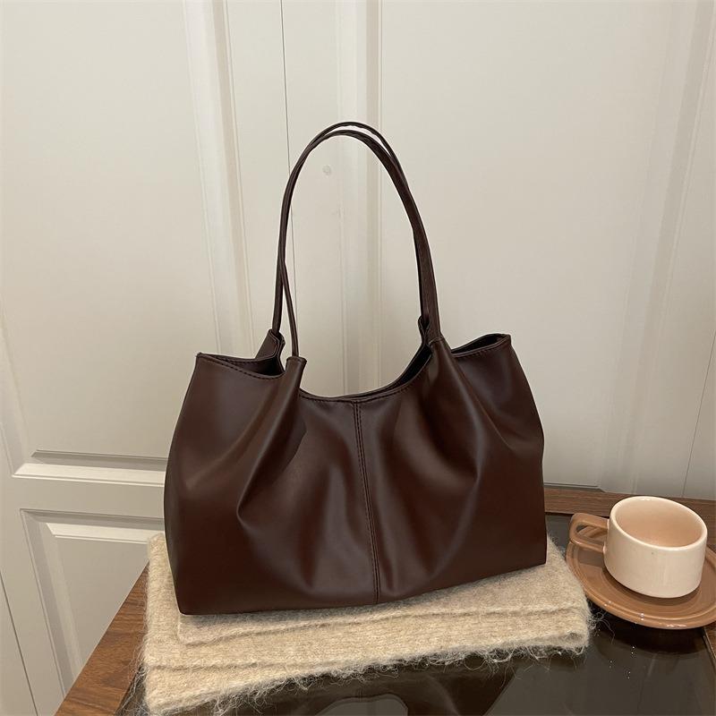 New large-capacity commuter bag women's popular shoulder underarm bag casual versatile fashion simple tote bag