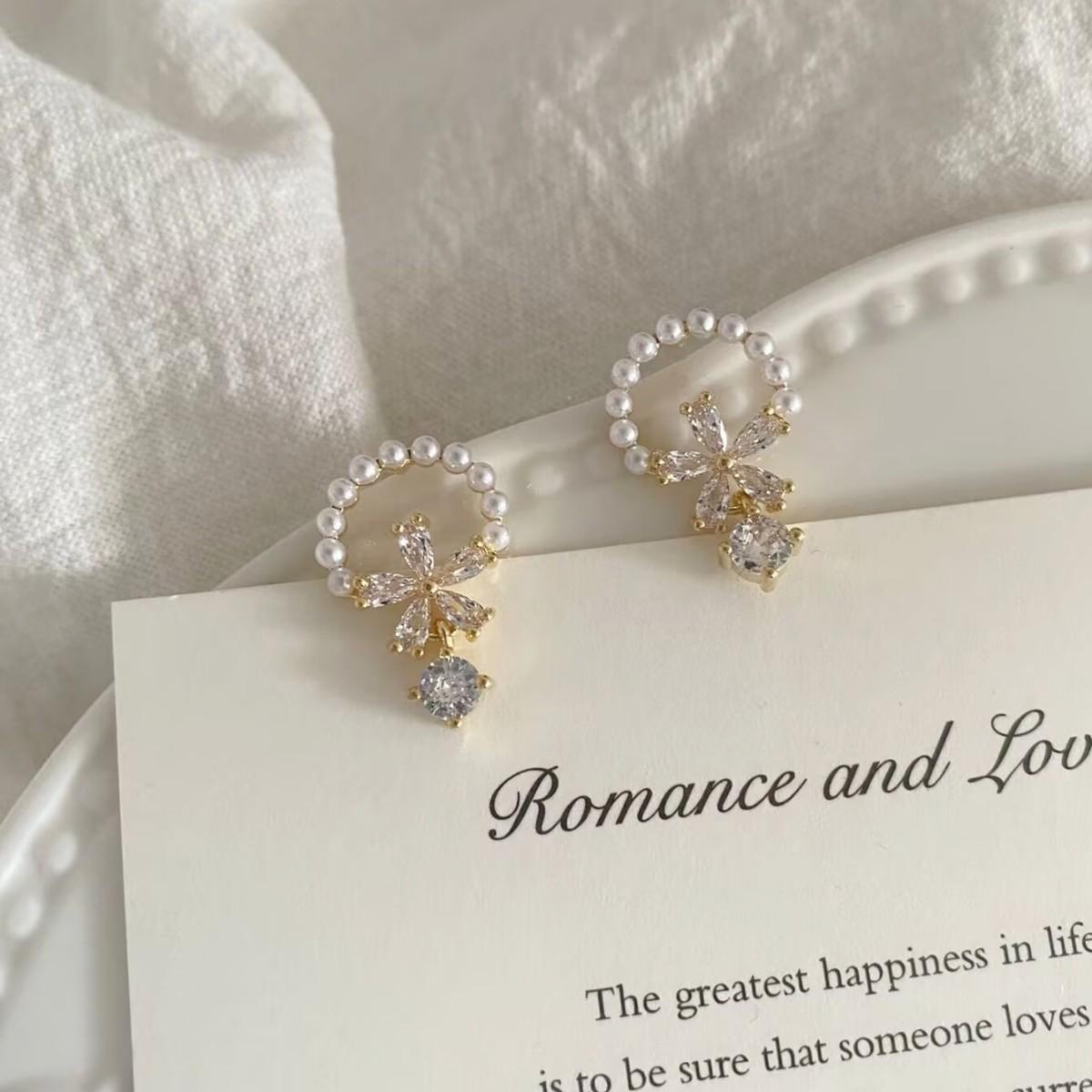 Elegant Zirconia Flower Pearl Earrings for Women: Timeless and Versatile Studs