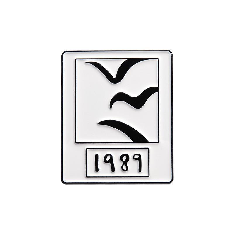 

Trendy Cartoon Character Brooch Eyecatching Geometric Design Pin Alloy QHXZ382