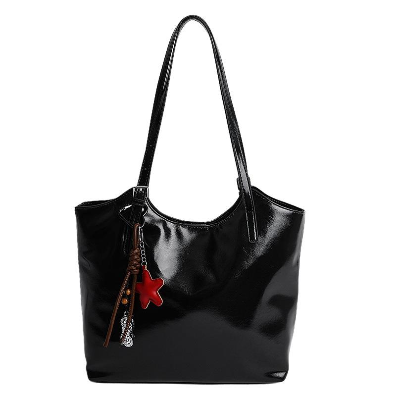 Fashion Tote Bag Large Capacity Armpit Bag New Women's Bag Commuter Shoulder Bag