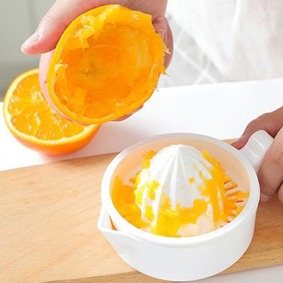 Pomůcky na ovoce a zeleninu – Ruční odšťavňovače