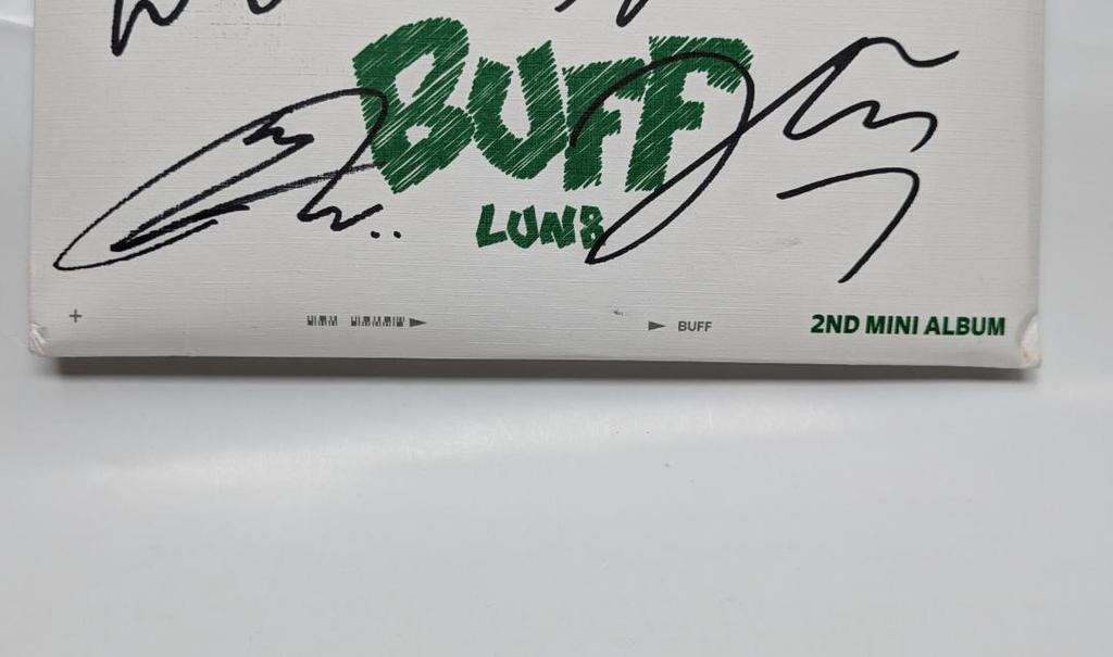 [USED] Not for sale member autograph CDLUN8BUFF