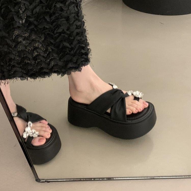 Muffin Thick-soled High-heeled Set of Toe Cool Slippers for Women's Summer Wear 2025 New Models with Skirts, Rhinestones, Flip-flops, Sandals.