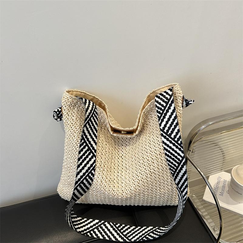 Chic Large Capacity Woven Shoulder Tote Bag For Women Perfect For Summer Outings