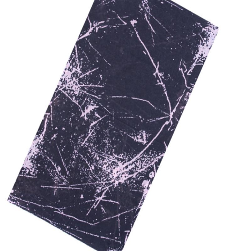 Schweißnasse und Schweißnasse Magische Schals im Sportstil