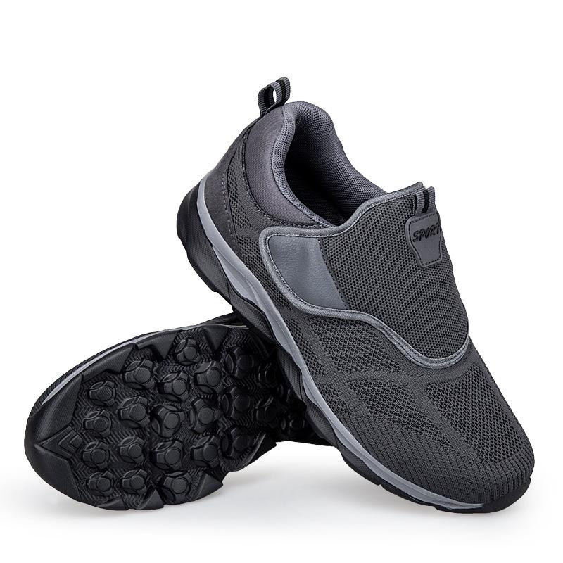 Spring and summer loose mother shoes light and breathable casual walking shoes couple shoes