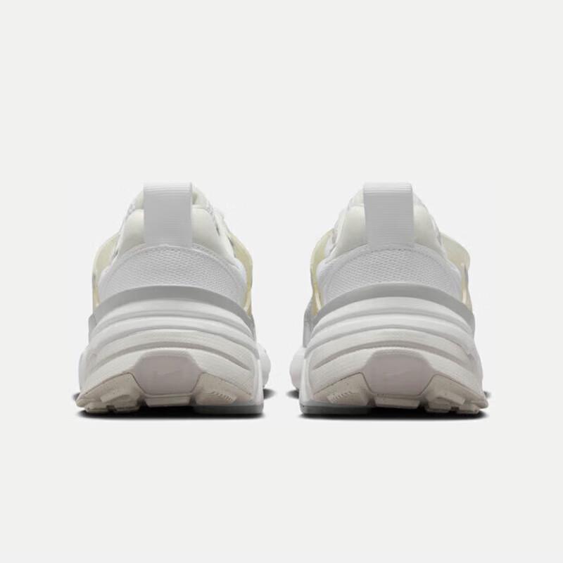 Nike Women's V2K RUN Casual Shoes