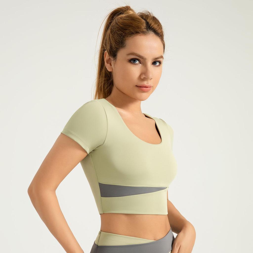 Juyitang Women's Yoga Set: Nude Navel-Baring Short Sleeve with Chest Pads, Color-Matched Fitness Wear.