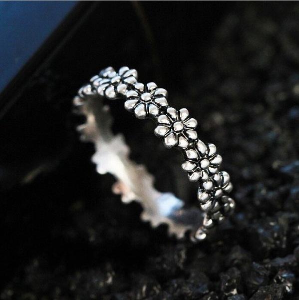 New Korean Style Retro Daisy Flower Ring - Sweet Chrysanthemum Tail Design