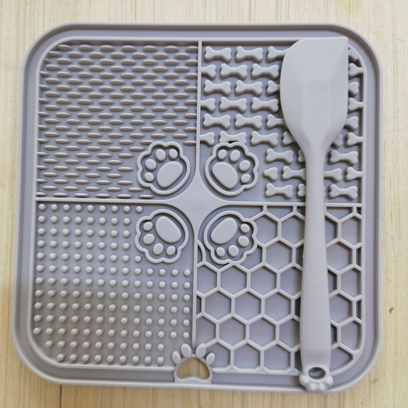 Silicone Slow Feeder Mat Dogs Cats With Suction Base Non-Slip Lick Pad Food Puzzle Tray In Multiple Colors