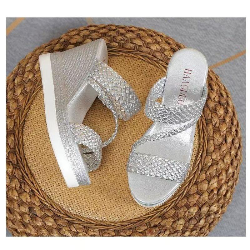 Sandali a ciabatta da donna minimalisti con tacco a blocco e punta aperta