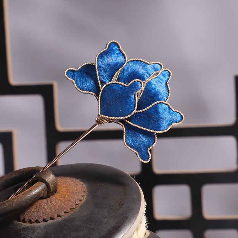 

Классические повседневные универсальные аксессуары нематериальное культурное наследие ручная работа шелк эдельвейс премиум сенс простая брошь ювелирные изделия синий