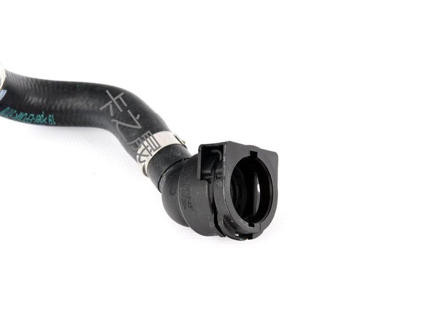 BMW serii 3, 5, 7 Rura powrotna płynu chłodzącego turbosprężarki B48 (11537643226)