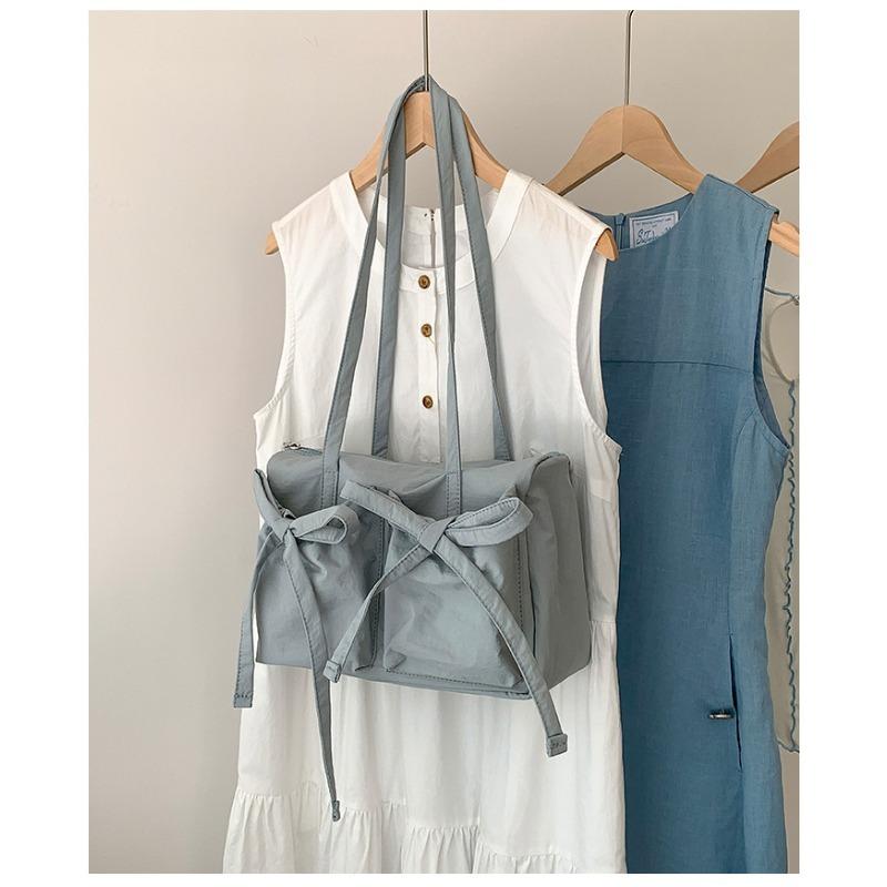 Large Capacity Women's Casual Shoulder Bag with Bow Cute Tote Bag for College Students School Class Daily Commute Shopping Lightweight Handbag