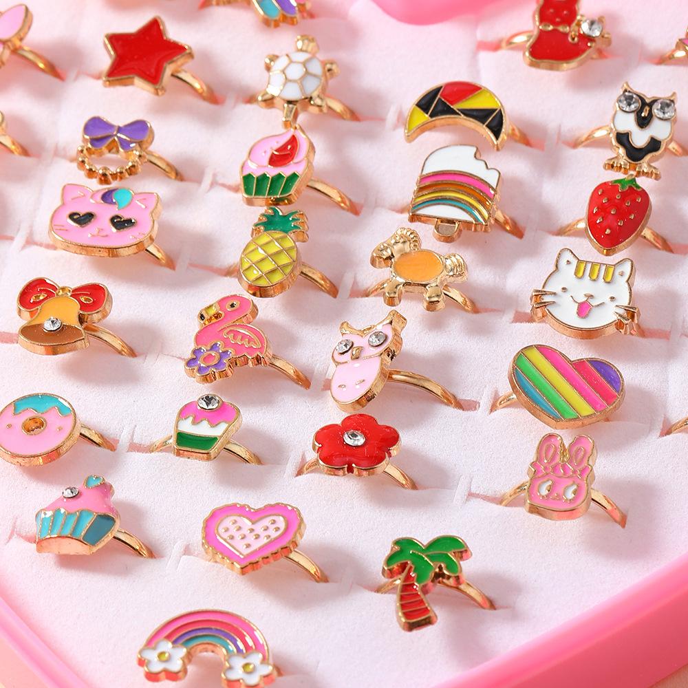 36 Pezzi Anelli Dita Mignolo per Bambini Cartoni Animati - anelli con chiusura carina con confezione regalo a forma di cuore