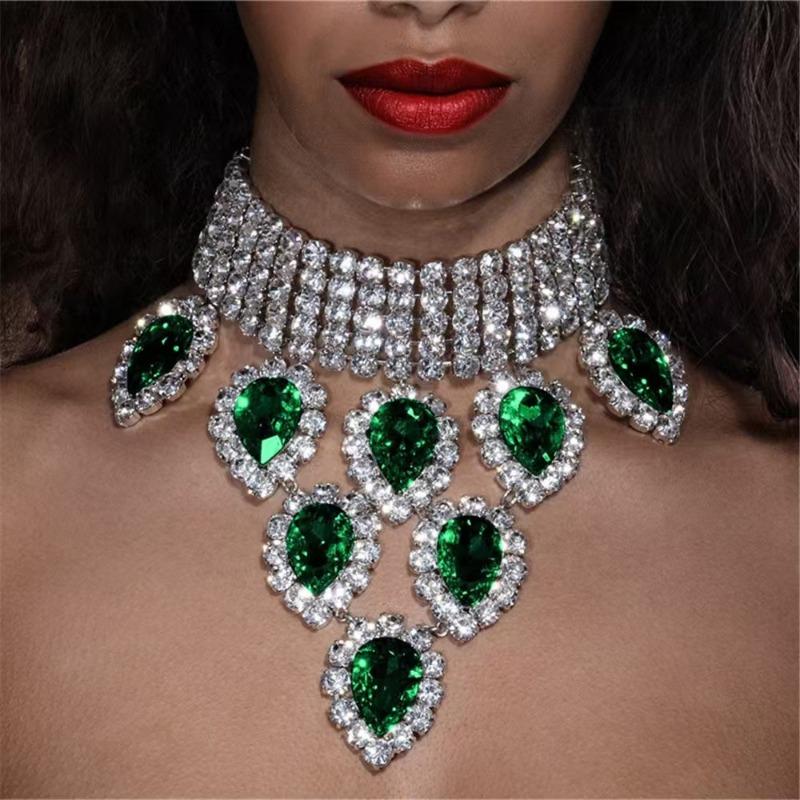 

Exaggerated Multi-row Rhinestone Large Water Drop Pendant Necklace Neck Chain, Fashionable and Luxurious Multi-color Water Drop Necklace silver plated зелений