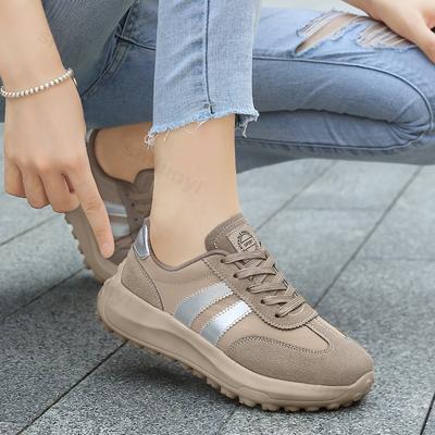 Women Casual Sports Shoes 2026 Autumn Comfortable Non Slip Outdoor Casual Shoes Soft Sole Retro Female Sneakers Zapatos Mujer