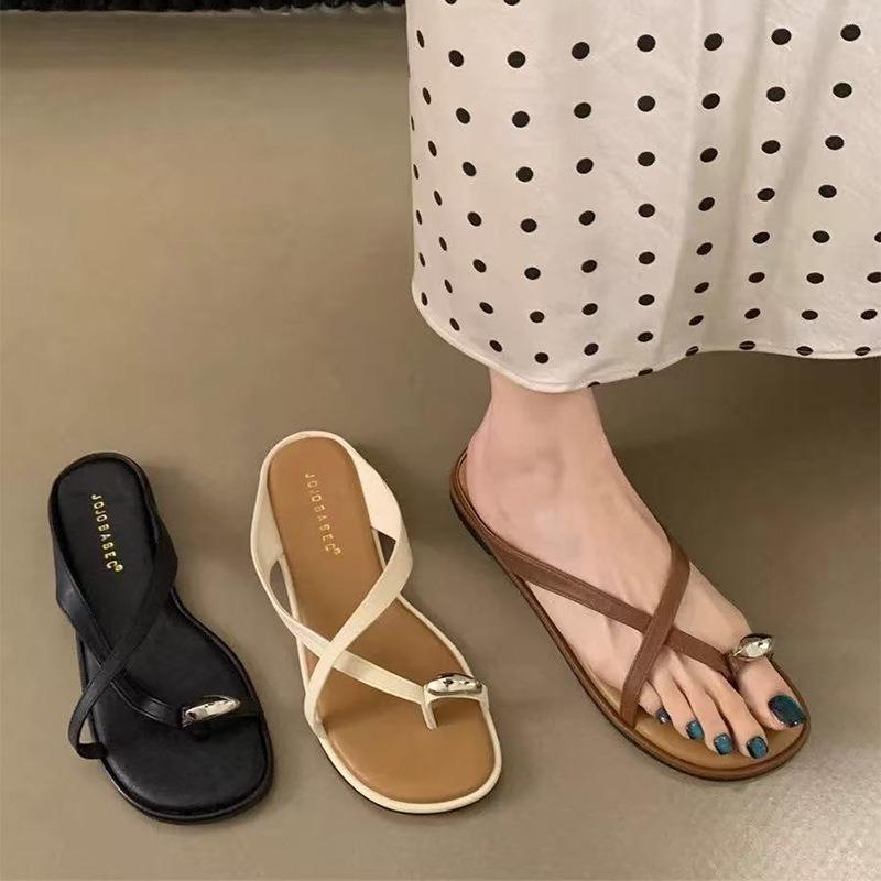 Set of Toe Slippers for Women To Wear Summer New Sandals with Skirts for Vacation Beach Soft-soled Flat Sandals