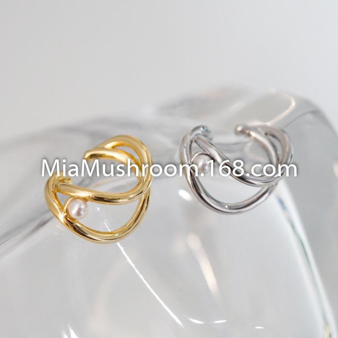 

Sweet & Minimalist Pearl Metal Ear Cuff - Dongdaemun-Style