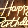 Happy Birthday Neonowy Znak Zasilany USB Ściemnialny Akrylowy LED Happy Birthday Podświetlany Znak Ciepły Biały Lampa Dekoracyjna Ścienna na Przyjęcie Urodzinowe
