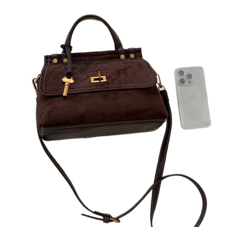 Koreanische Retro Damen Umhängetasche: Vielseitiges, Schlichtes, Atmosphärisches Design mit Großer Kapazität für den Täglichen Arbeitsweg.