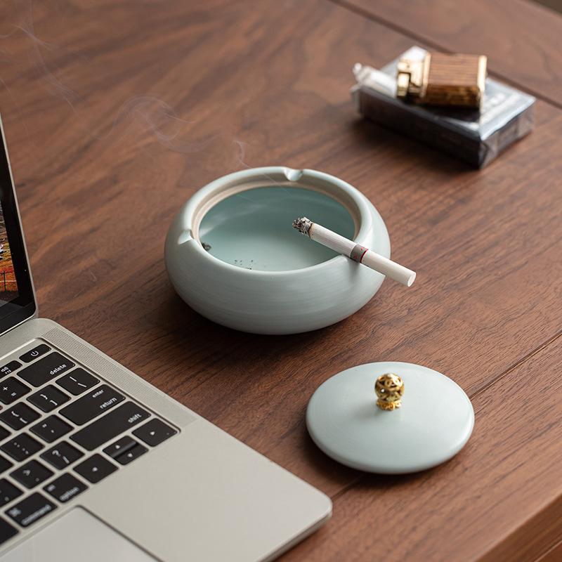 Ru kiln Tianqing ashtray household ceramic with cover anti-fly ash ashtray creative personalized tea room tea ceremony accessories