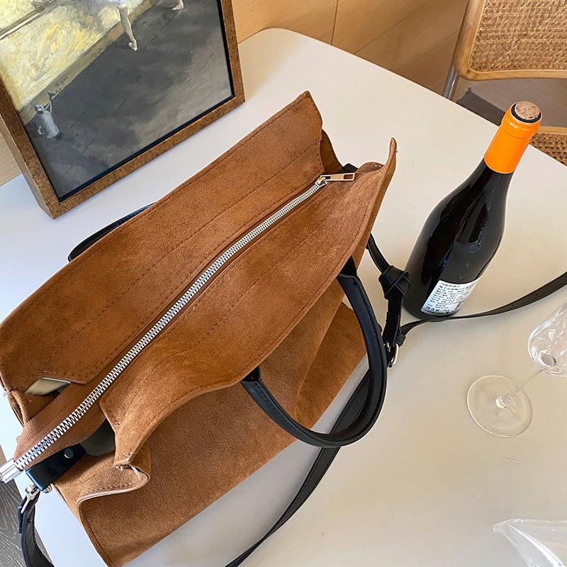 New Shoulder Bag Women's Commuter Tote Bags Computer Bag Leisure Versatile High Capacity Street Trend File Package Crossbody Bag