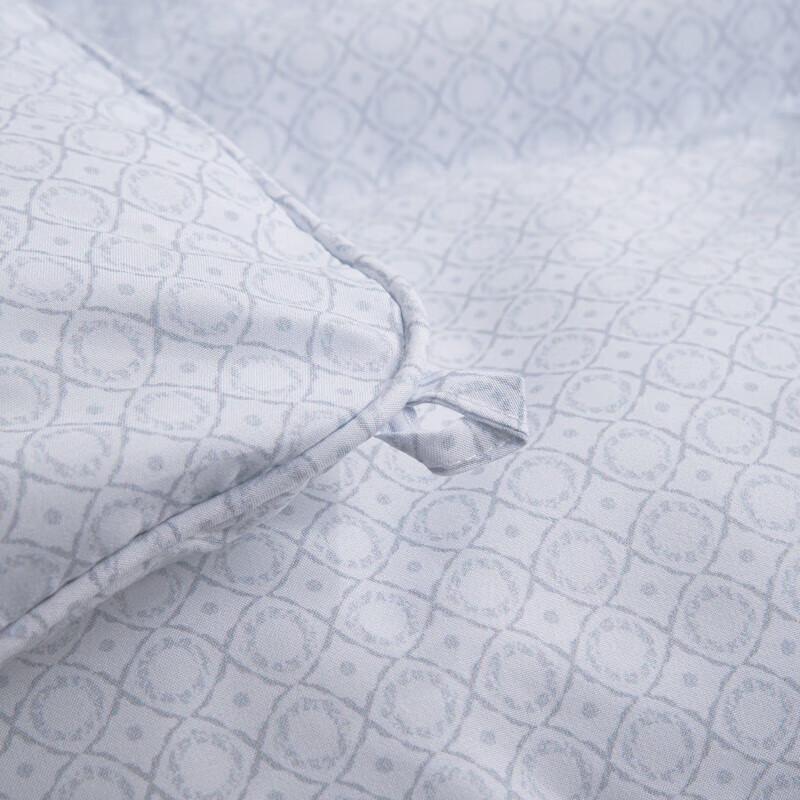 Mercury Textile Seven-Hole Antibacterial All-Season Duvet
