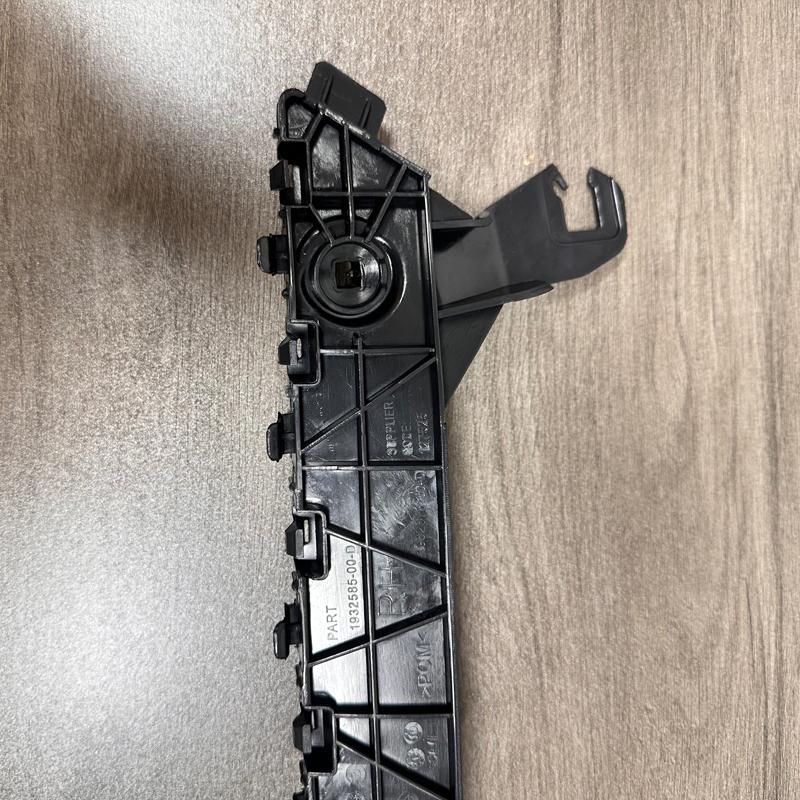 For Tesla Model Y Juniper 2025 Rear Bumper Side Black Bending Bracket 1932677 1932678 Replacement Rear Bar Fixed Bracket