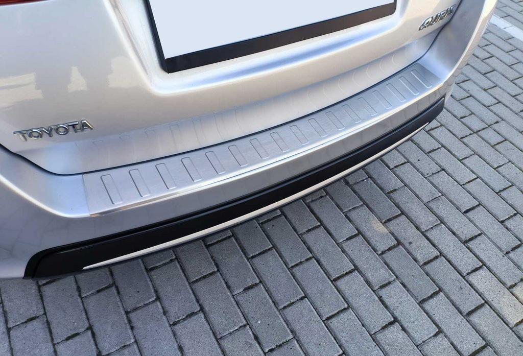 

Накладка на задній бампер (SW) (нерж) для Toyota Auris 2012-2018 рр.