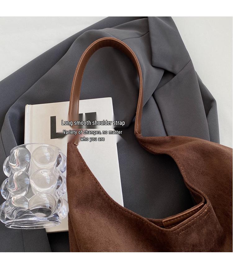 Lazy Style Retro Shoulder Bag: Large Capacity Versatile Casual Commuter Tote for Women