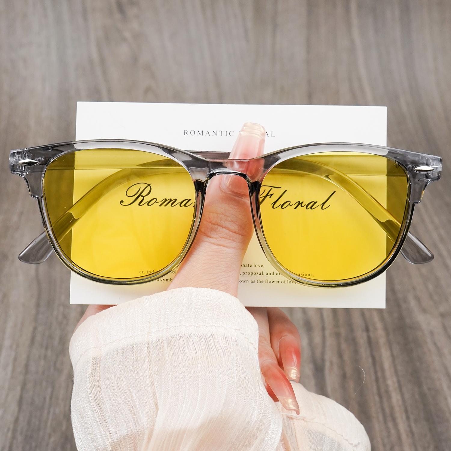 

Trendy Fashion Sunglasses Polycarbonate Frame & Lens Unisex Stylish Ins-Style Decorative Eyewear For Men And Women