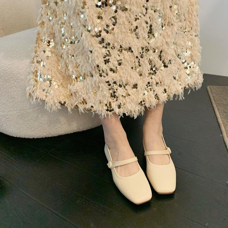 Hot Selling Japanese Style White with Medium Heel Gothic Women's Summer Footwear Black Mary Jane Square Toe Shoes for Woman 2025