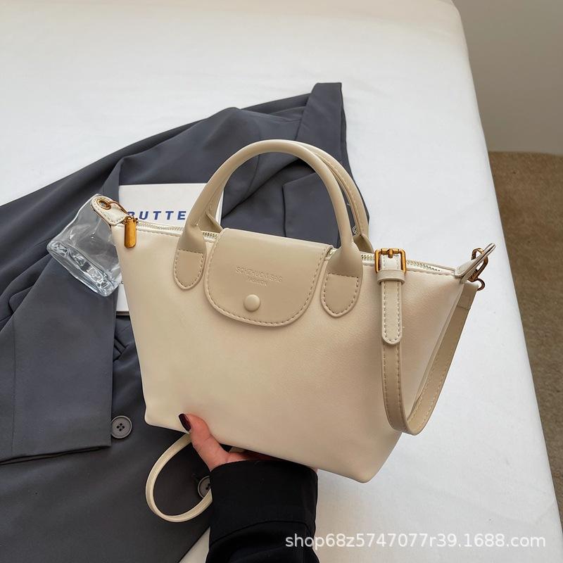 2025 Winter New Korean Version of Personalized Fashion Portable Bucket Bag Retro High-value Commuter Shoulder Crossbody Bag