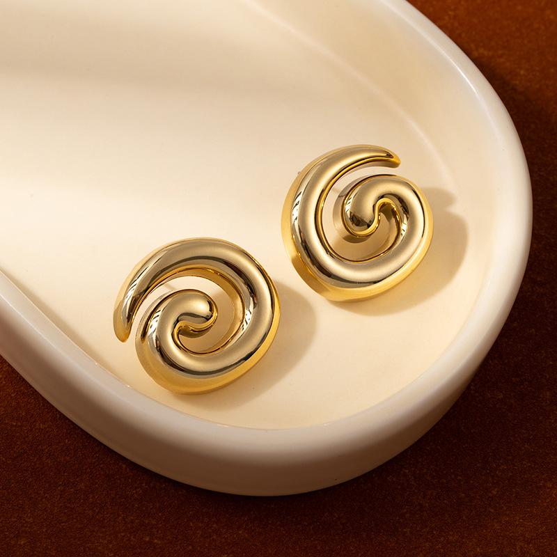 High-End Leichter Luxus Textur Blatt Ohrringe Metall Wind Personalisiert Dreidimensional Ccb Mehrschichtig Übertrieben Mehrschichtig Blume Ohrringe