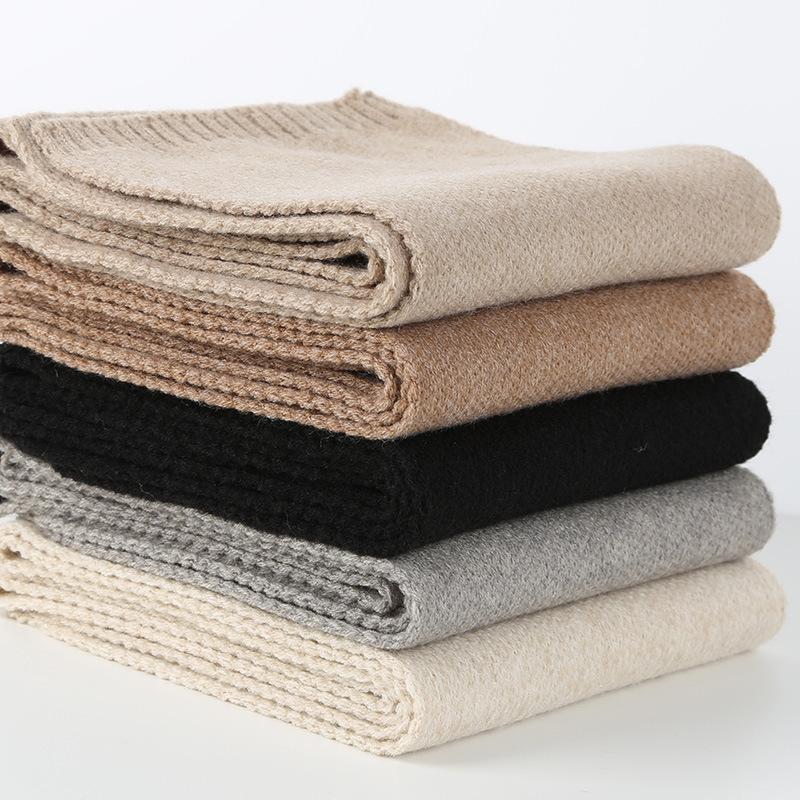 New Korean version of versatile knitted scarf for women's advanced sense of neck protection for students, winter solid color lazy wind small